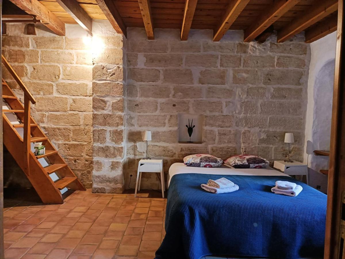 Maison Atypique Coeur De Village Historique Villeneuve-lès-Avignon Extérieur photo