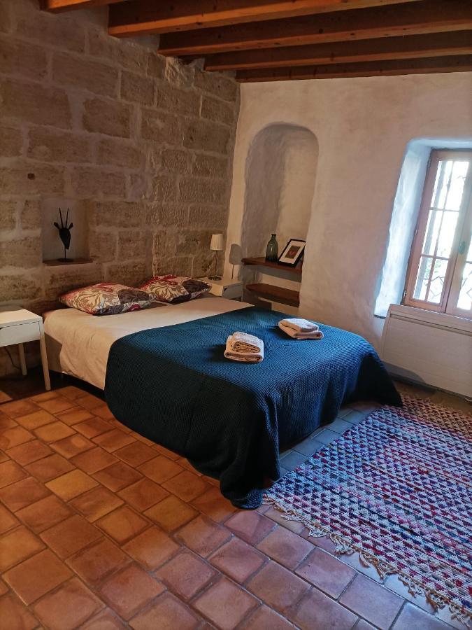 Maison Atypique Coeur De Village Historique Villeneuve-lès-Avignon Extérieur photo