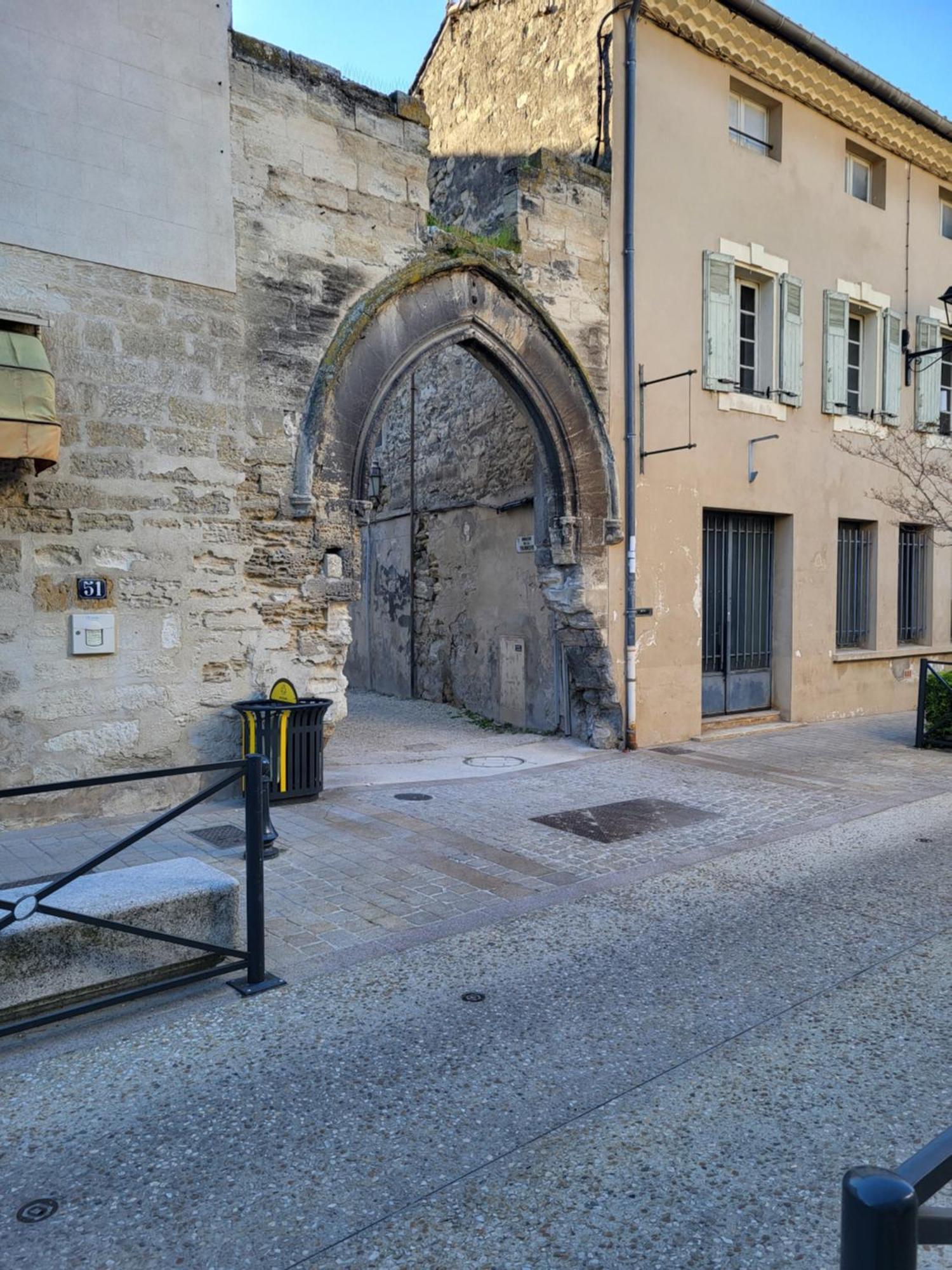 Maison Atypique Coeur De Village Historique Villeneuve-lès-Avignon Extérieur photo
